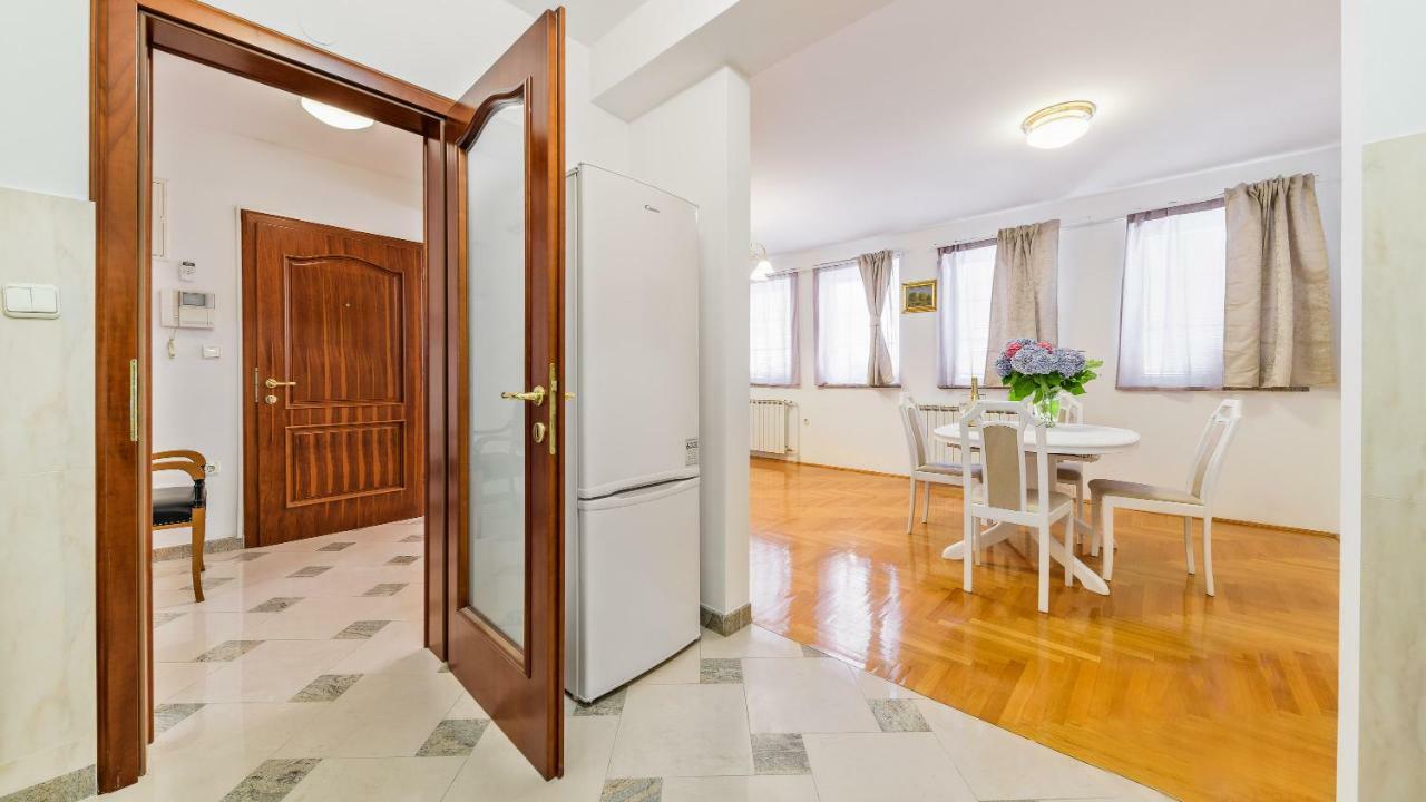 Central Apartment Smiley - Free Parking Zagreb Dış mekan fotoğraf