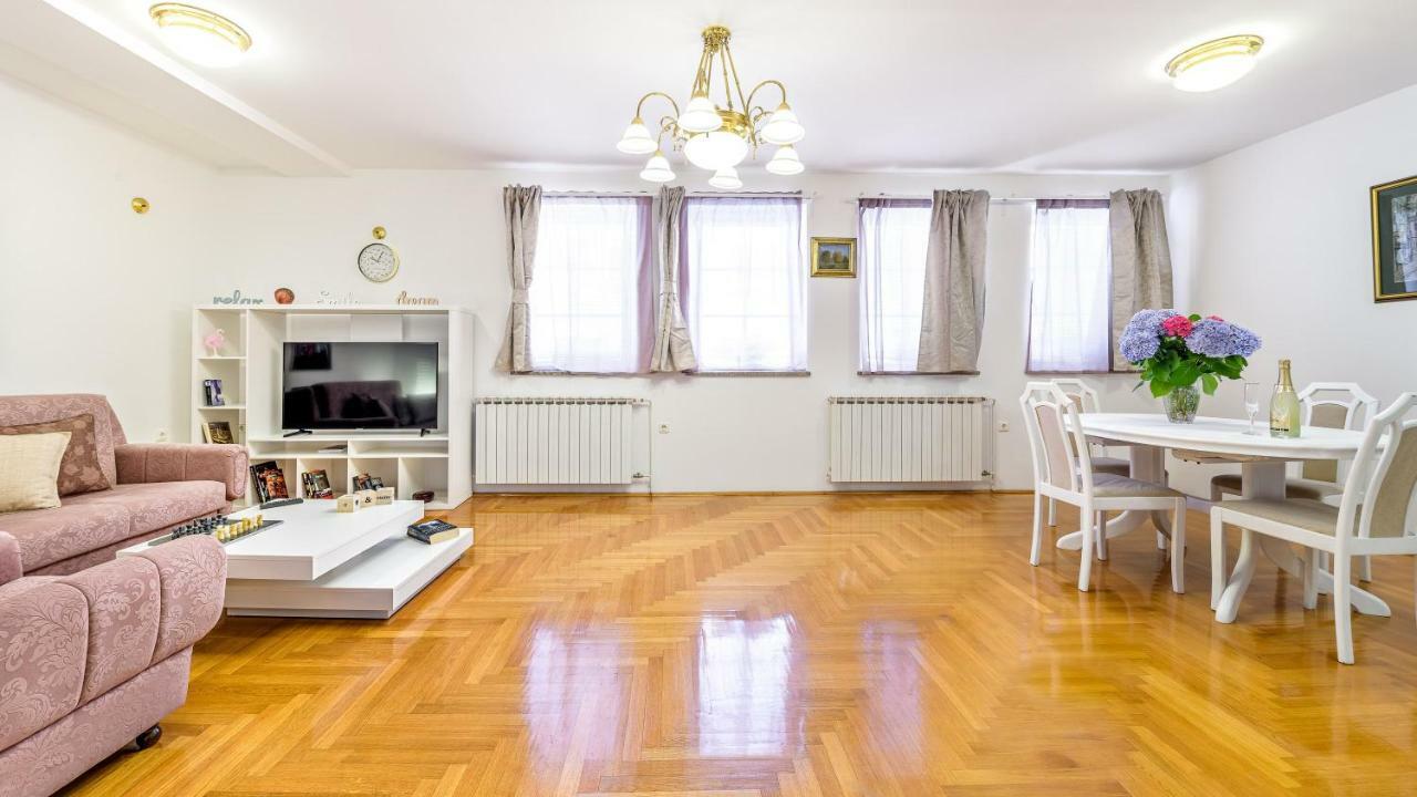 Central Apartment Smiley - Free Parking Zagreb Dış mekan fotoğraf